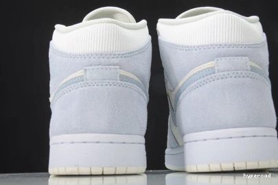 Hyperoad TAN MID MATERIALS BLUE JORDAN 1 MIX 0718